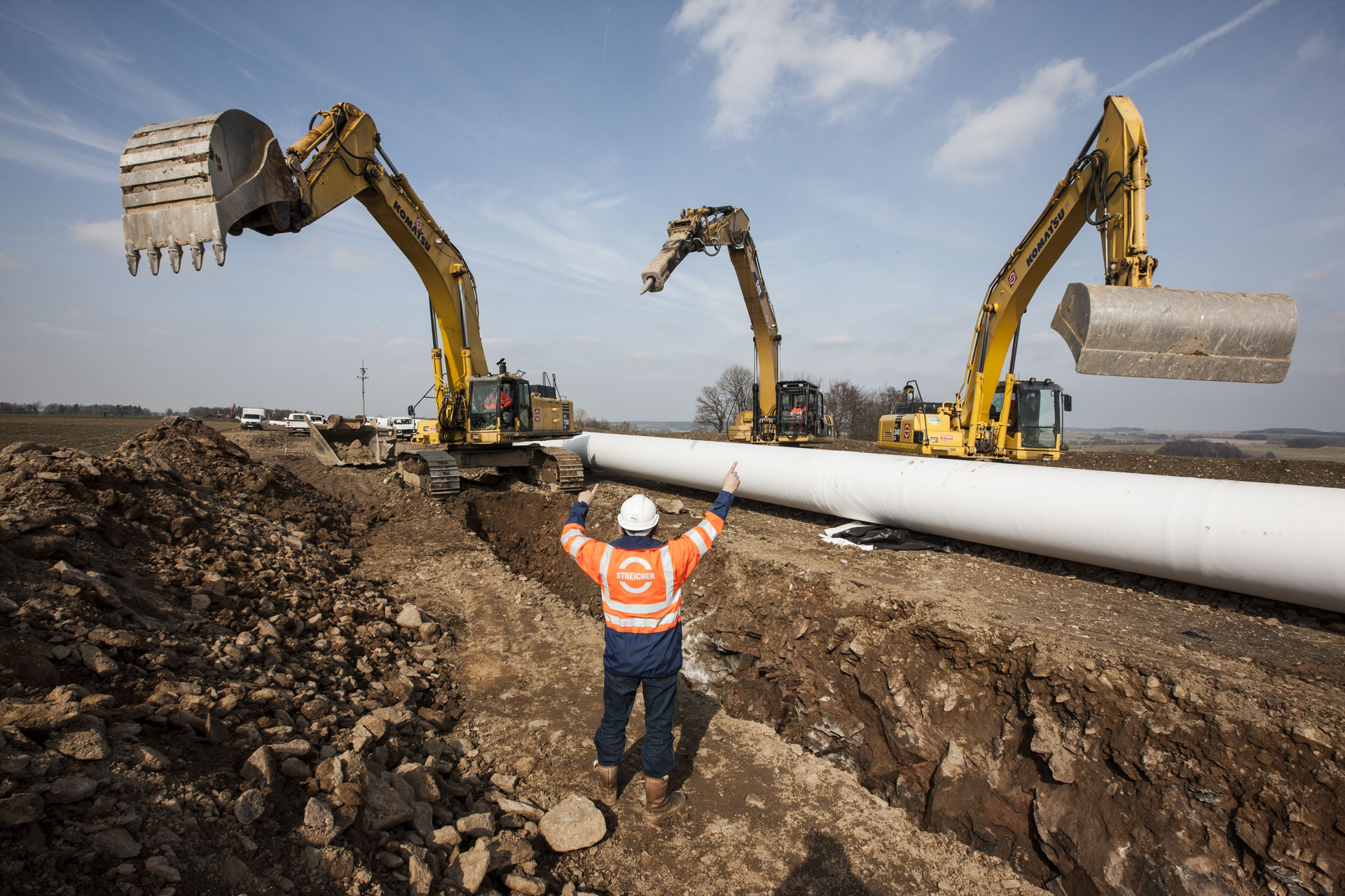 55 Fotos Max Streicher Pipeline, Brückenbau und Gasbohrung